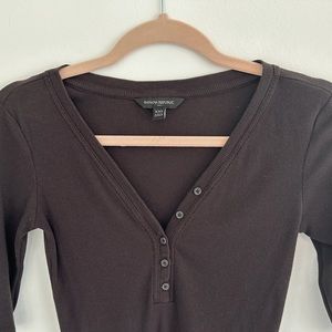 Banana Republic Ribbed Elbow Sleeve Shirt